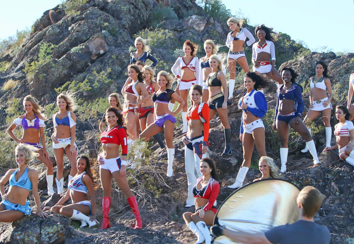 000-03-Pro_Bowl_Cheer-LS-2103_0.jpg